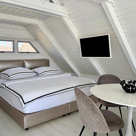 Seehuette Neusiedlersee - Strandhaus, Elektroboot Inklusive Rust Εξωτερικό φωτογραφία